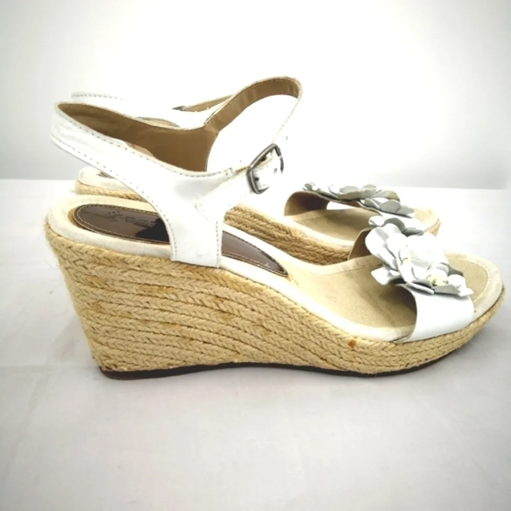 BareTraps Women's 9M Bling White Tease Espadrille Jute Wedge with Ankle Strap